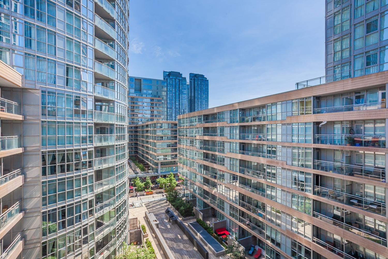 Cozy 2Br Close To Cn Tower & Harbourfront Toronto Exterior photo